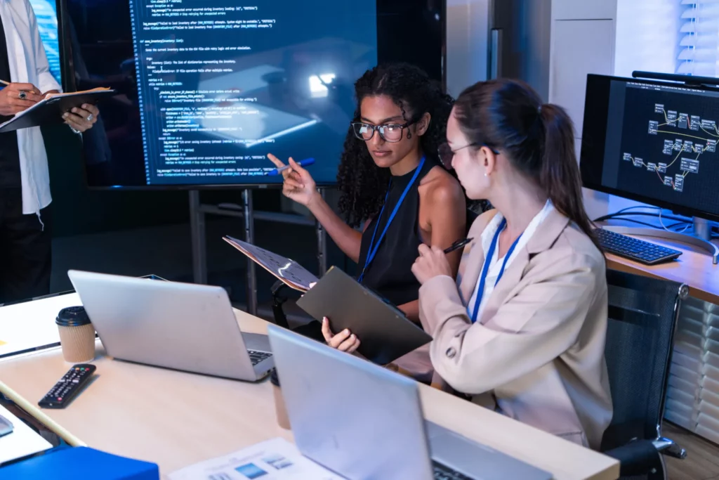 Consultant IT au travail